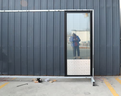 Cold room glass entry door